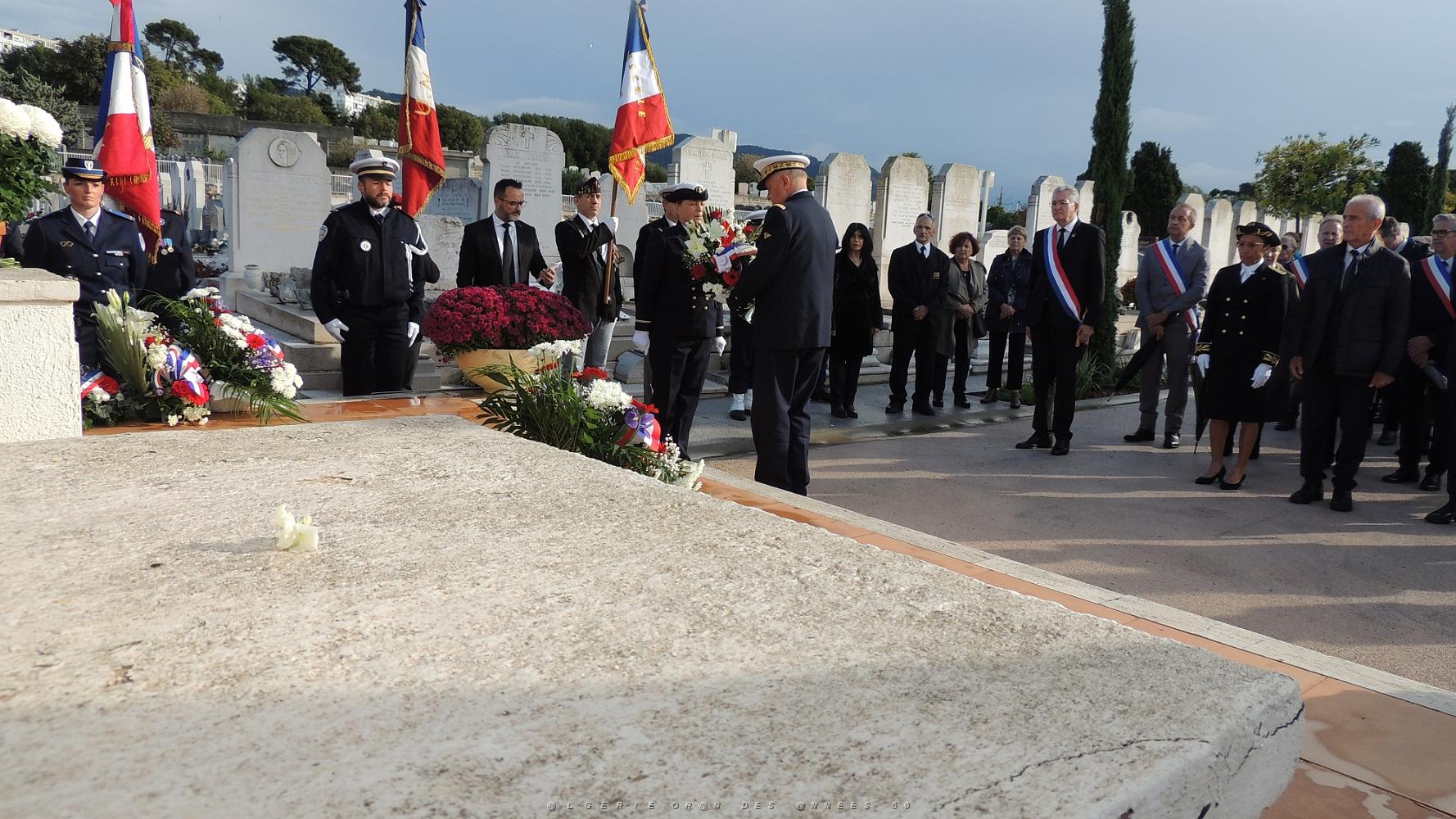 2022 11 01 TOULON HOMMAGE AUX MORTS POUR LA FRANCE CIVILS ET MILITAIRES (31).jpg